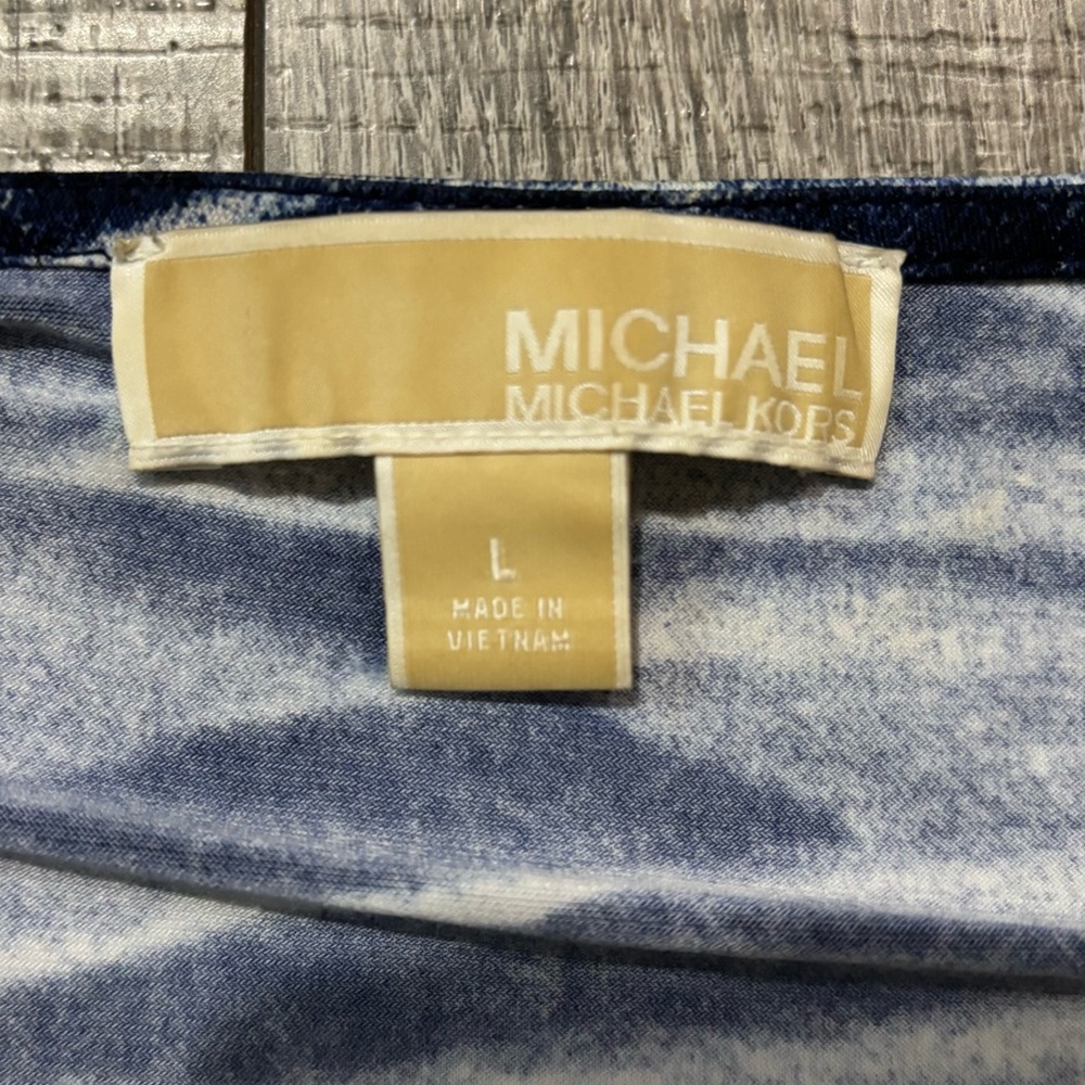 Michael Kors Blue and White Wave Print Blouse - Picture 4 of 4